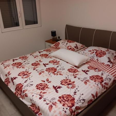 Nika Villa Bilice Kültér fotó